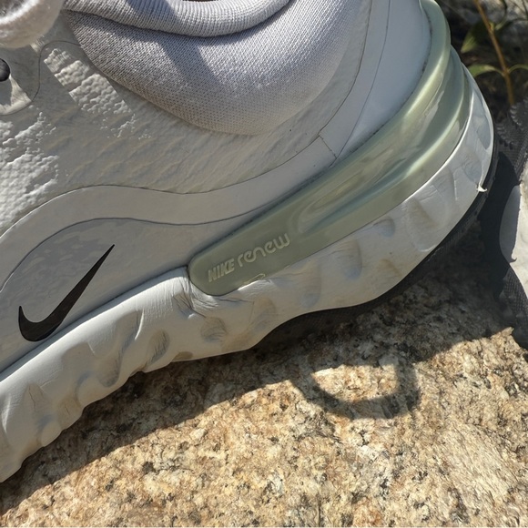 Nike Women’s Alpha Huarache Elite 4 Women's Softball Turf Shoes White Size 5.5 - Picture 7 of 10